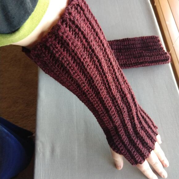 Claret Crochet Arm Warmers OSFA fingerless gloves premade stretchy punk - Picture 1 of 5